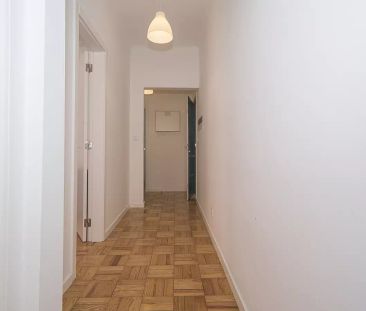 Rooms for rent in 4-bedroom apartment in São Domingos De Benfica - Photo 5