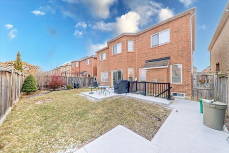For Lease - 82 Warnford Circle Unit# Bsmt, Ajax, Ontario - Photo 3