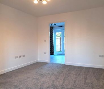 2 bedroom semi-detached house to rent - Photo 3