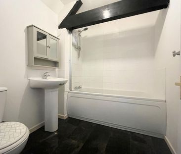 1 bedroom flat to rent - Photo 2