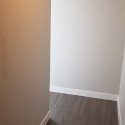 Trendy One-Bedroom W/Reduced Security Deposit - Photo 3