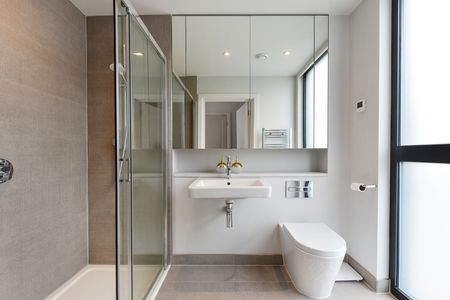 3 Bed Penthouse, Essex Park Mews, W3 - Photo 4