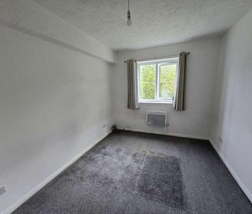 Tennyson Close, Enfield, EN3 - Photo 3