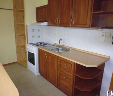 PRENÁJOM: M.NEŠPORA - 2-izbový byt, 58 m2, 7.posch. - Sídlisko III. - Fotografia 3