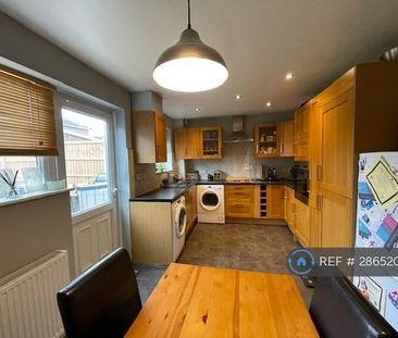3 bedroom terraced house to rent - Photo 1