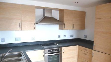 2 bedroom flat to rent - Photo 3