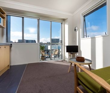 CITY CENTRE - One Bedroom with a Balcony - Photo 2