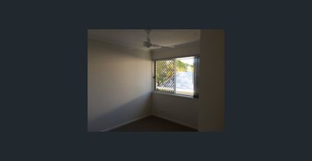 4 Bedroom Home - Photo 4