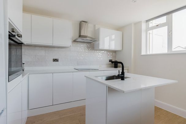 South Lambeth Road - Photo 1