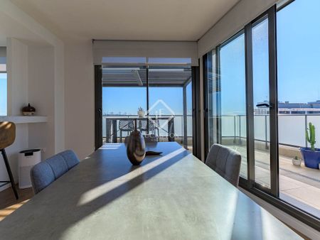 3 bedroom luxury penthouse for rent in Valencia, Spain - Photo 4