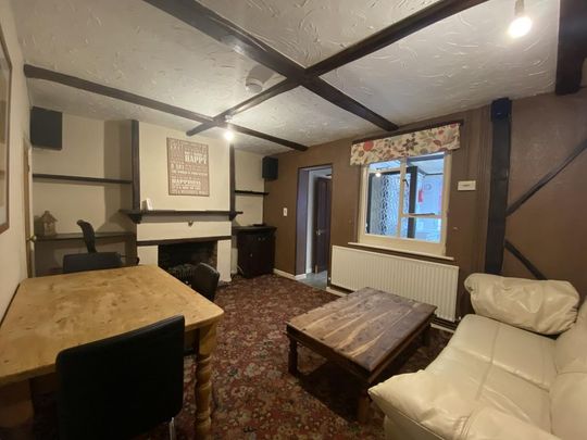 3 bedroom terraced house to rent - Photo 1