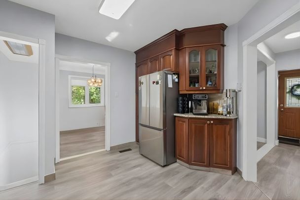 For Lease - 43 Cordova Street, Meadowlands - Crestview and Area, Ontario - Photo 1