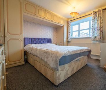 3 bedroom detached house to rent - Photo 4