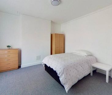 5 bedroom house to rent - Photo 2