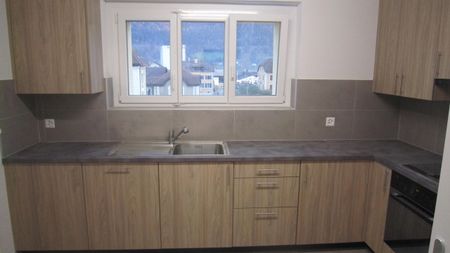 Joli appartement de 4 pièces avec balcon et ascenseur - Photo 5