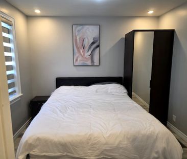 For Lease - 101 Reiner Road, Toronto, Ontario - Photo 5