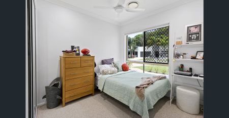 Coastal Comfort at Its Best - Photo 3