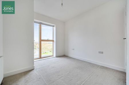 2 bedroom flat to rent - Photo 2