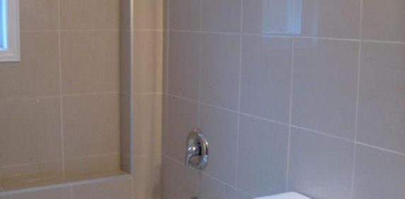 SUPER 2 CH FERMÉES ENSOLEILLE 2 BALCONS AU COEUR DU PLATEAU - Photo 2