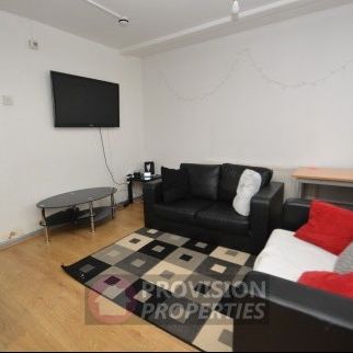 3 Bedroom Flat, Hyde Park, Leeds - Photo 1