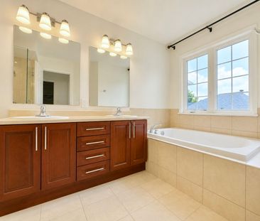 For Lease - 170 Laramie Crescent, Barrhaven, Ontario - Photo 5