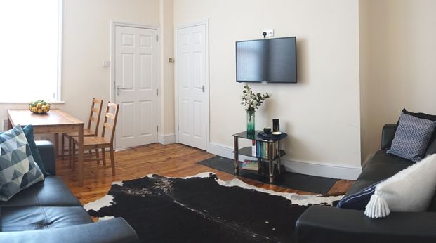 Simonside Terrace - Photo 1