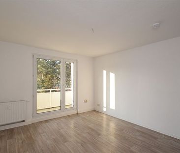 3-Raum-Wohnung Paul-Suhr-Straße 49b - Photo 2