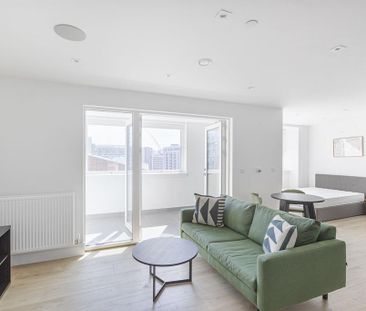 Studio to rent - Photo 1