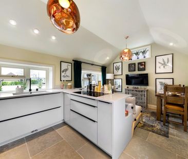 Clay Lane, Guildford, Surrey, GU4 - Photo 6