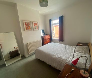 2 Bed Terraced House, Bank Street, B14 - Photo 5