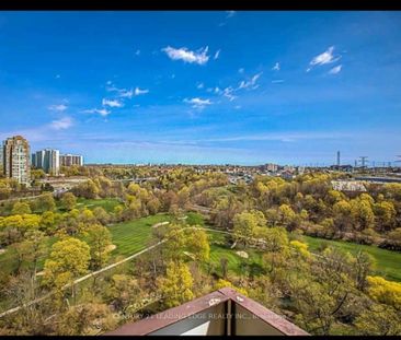 1506 20 Edgecliffe Golfway - Photo 2