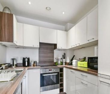 Room 1, Palladian Court, London, CR0 - Photo 1