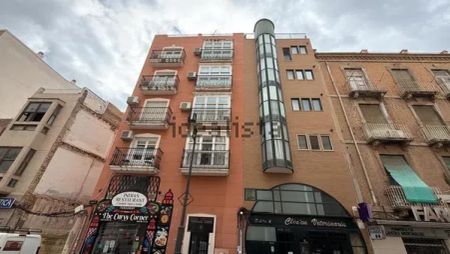 Alquiler de piso en Casco Antiguo - Photo 3