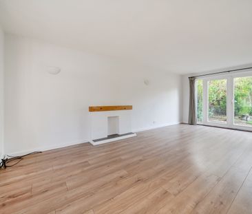 4 bedroom detached house to rent - Photo 1