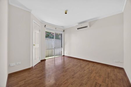 WELL PRESENTED UNIT - 3 BEDROOMS - Photo 5