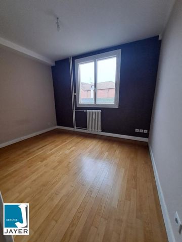 4 PIECES QUARTIER GARE - Photo 2