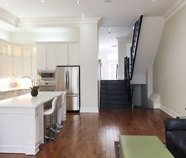 Toronto Furnished House Rental in East York - 4 Bed, 2.5 Bath with ... - Photo 1