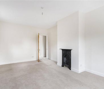 4 bedroom semi-detached house to rent - Photo 3