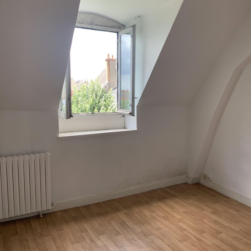 Location Appartement 2 pièces 48m² ORLEANS 45000 - Photo 1