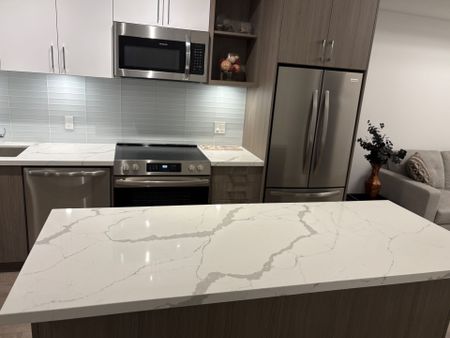 For Lease - 333 Sunseeker Avenue Unit# 255, Innisfil, Ontario - Photo 5