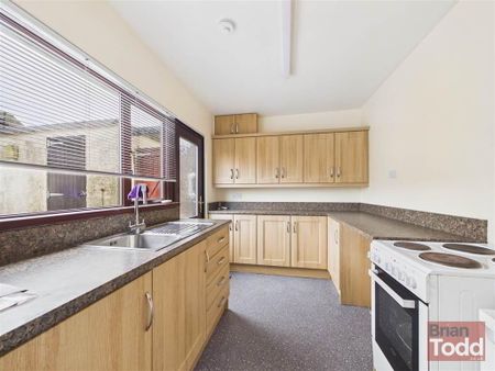 Dromaine Drive, Larne, BT40 2JB - Photo 5