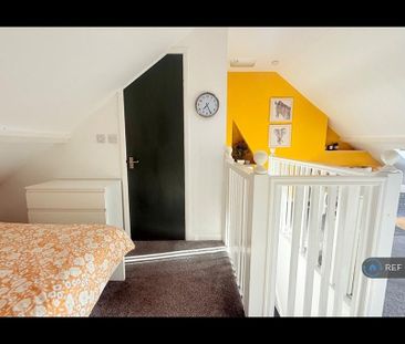 1 bedroom in a house share to rent - Photo 5