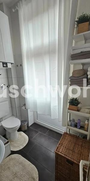 TAUSCHWOHNUNG Zentrale Altbau 2ZKB gegen Wohnung mit Balkon/Terasse - Photo 2