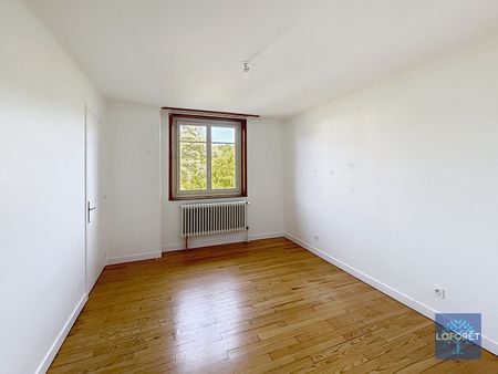 Location Maison 7 pièces 159m² - Photo 3
