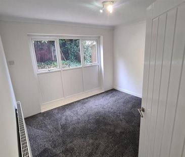 2 bedroom detached bungalow to rent - Photo 4