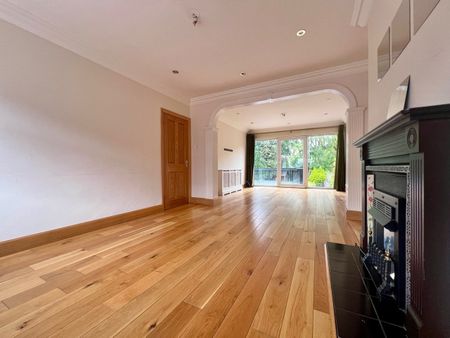 3 Bed Semi-Detached House, Manton Drive, LU2 - Photo 3