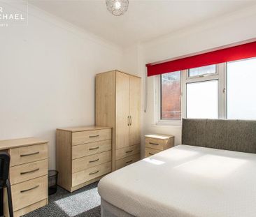 4 bedroom terraced house to rent - Photo 6