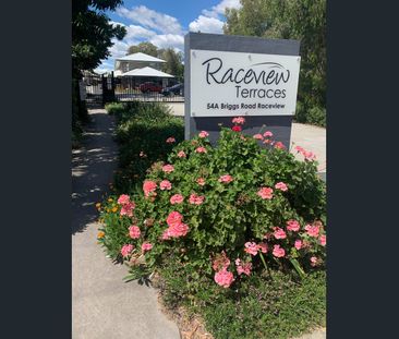 $570pw FULLY FURNISHED Avail 26 Oct Gated Complex - Photo 5