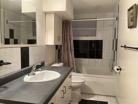 For Lease - 60 Westcroft Drive, Toronto, Ontario - Photo 5