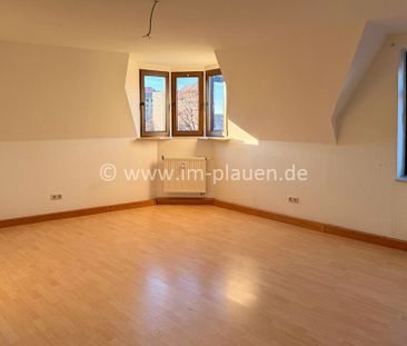 Plauen-Neundorf: 2-Zimmer-Dachgeschosswohnung mit Balkon + Stellplatz - Photo 1